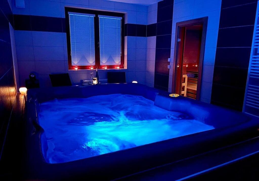 Tremosna Relaxklub Villa S Wellness מראה חיצוני תמונה