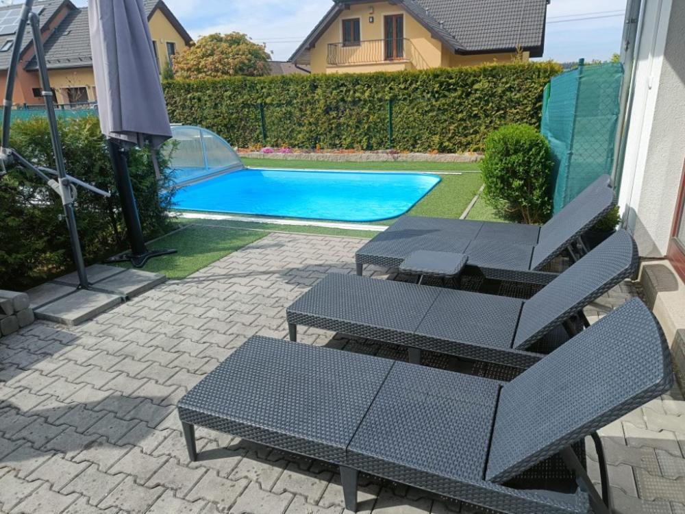 Tremosna Relaxklub Villa S Wellness מראה חיצוני תמונה