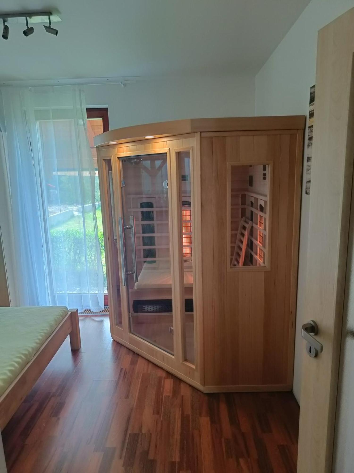Tremosna Relaxklub Villa S Wellness מראה חיצוני תמונה